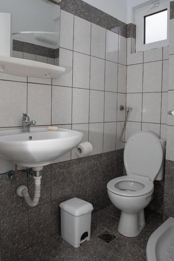 Ronzi Apartments カメナブルナ エクステリア 写真